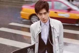 李洙赫恋情爆料最新消息,神秘女友身份揭晓，细节揭秘引热议  第3张